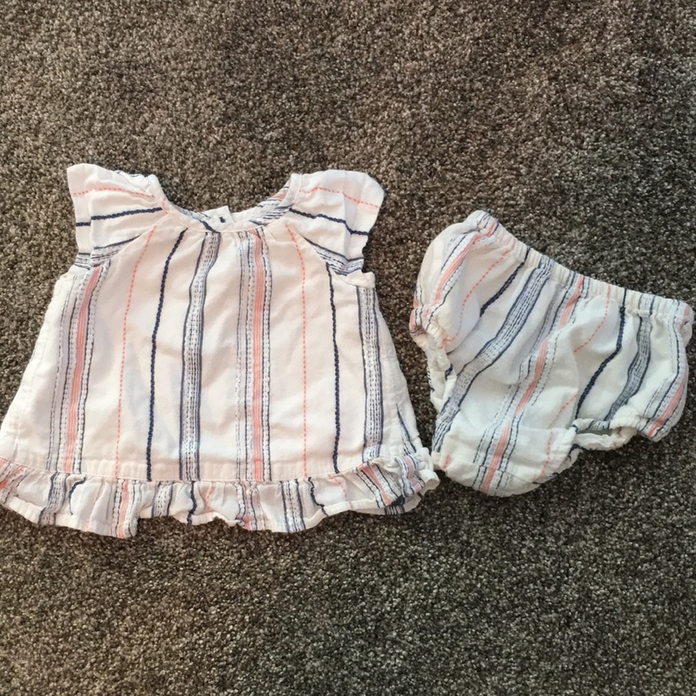 Baby Gap adorable swing top with bloomers